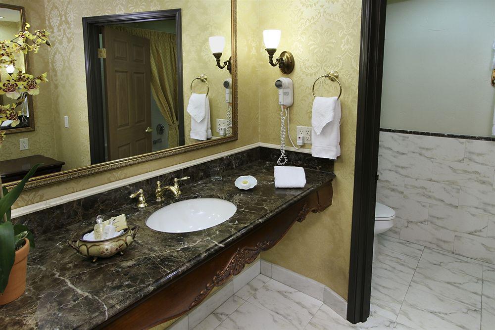 แอร์ส โฮเต็ล แมนฮัตตันบีช แอลเอเอกซ์ Hotel ฮอว์ธอร์น ภายนอก รูปภาพ